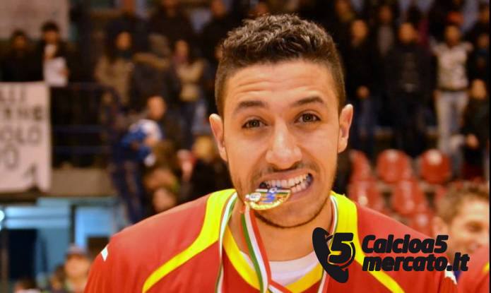 Ha il cuore giallorosso e l&#39;ha dimostrato anche dal Brasile. Cainan De Matos è la prima grande conferma del Futsal Cisternino 2015/2016. - img1263_0